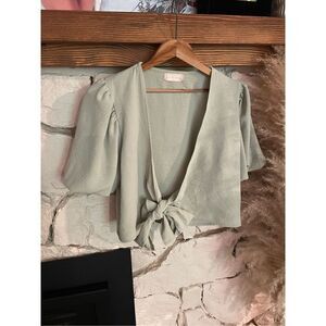 Altar'd State Womens Sage Green Tie Front Puff Sleeve Oversized Crop Top Size XS
